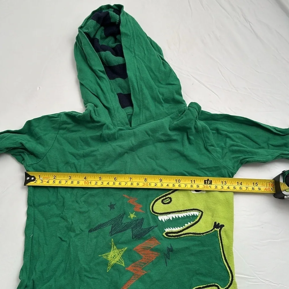 Gap red and green graphic print long sleeve hoodie t-shirts TWO SHIRTS